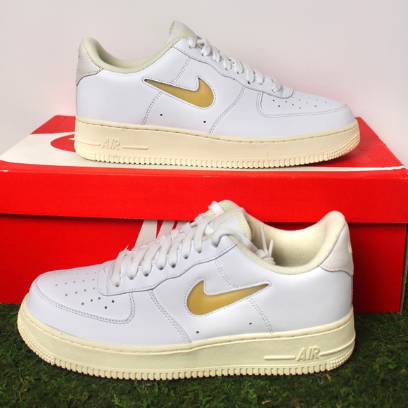 Nike Air Force 1 '07 LX size 9.5 - Picture 2 of 7